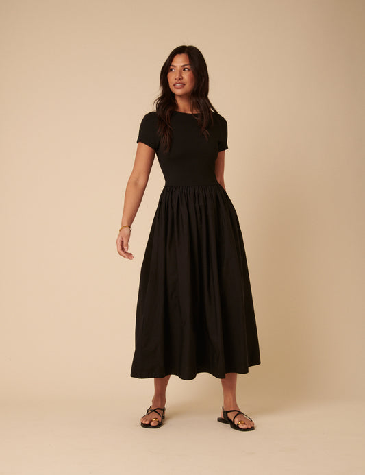 A Line Dress For Short Women Black Short Sleeve A-line Sarah Midi Dress A Line Dress For Short Women Black Short Sleeve A-line Sarah Midi Dress