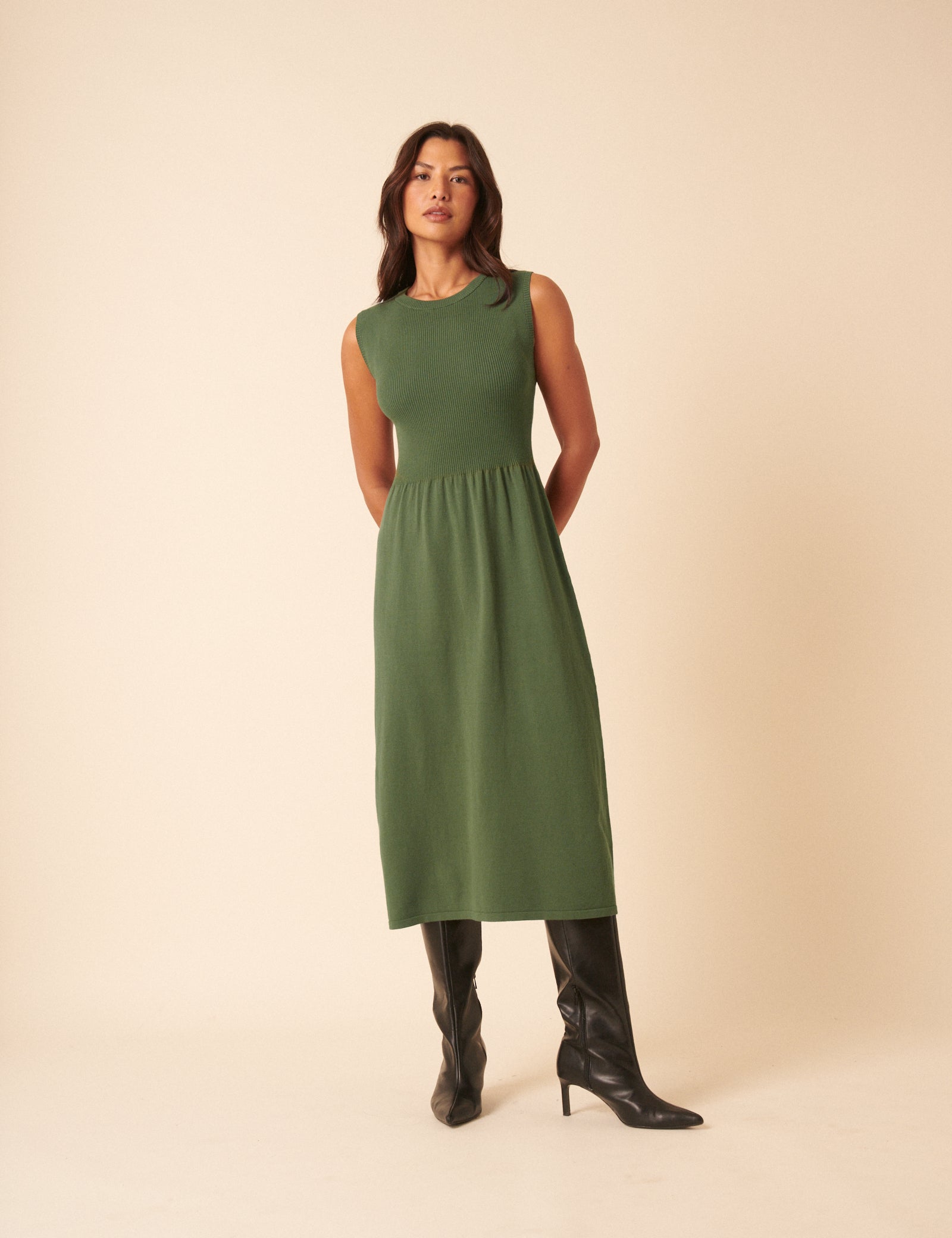 Green Sleeveless Knitted Midi Dress Green Sleeveless Knitted Midi Dress