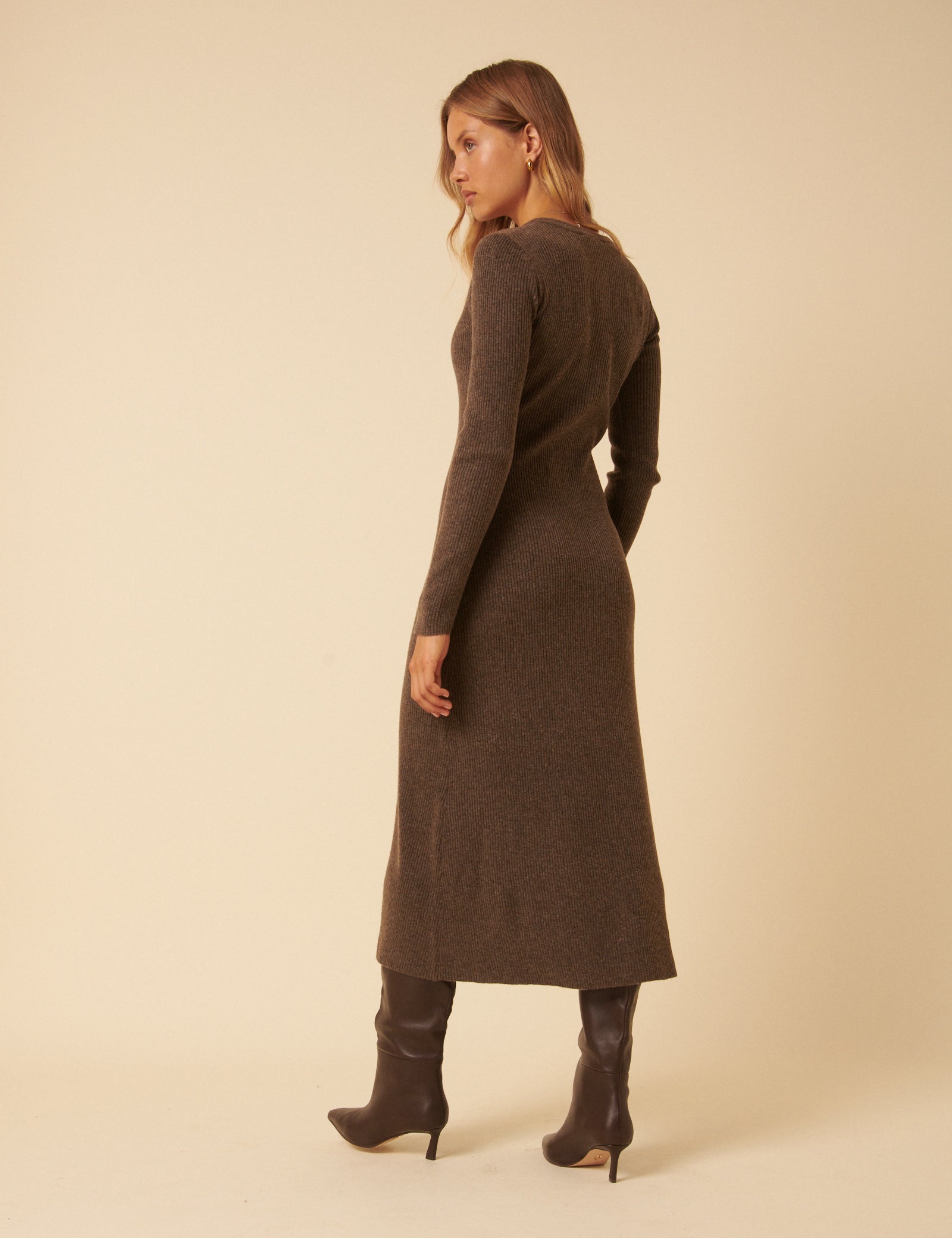 Brown Ribbed Knitted Midi Dress Brown Ribbed Knitted Midi Dress