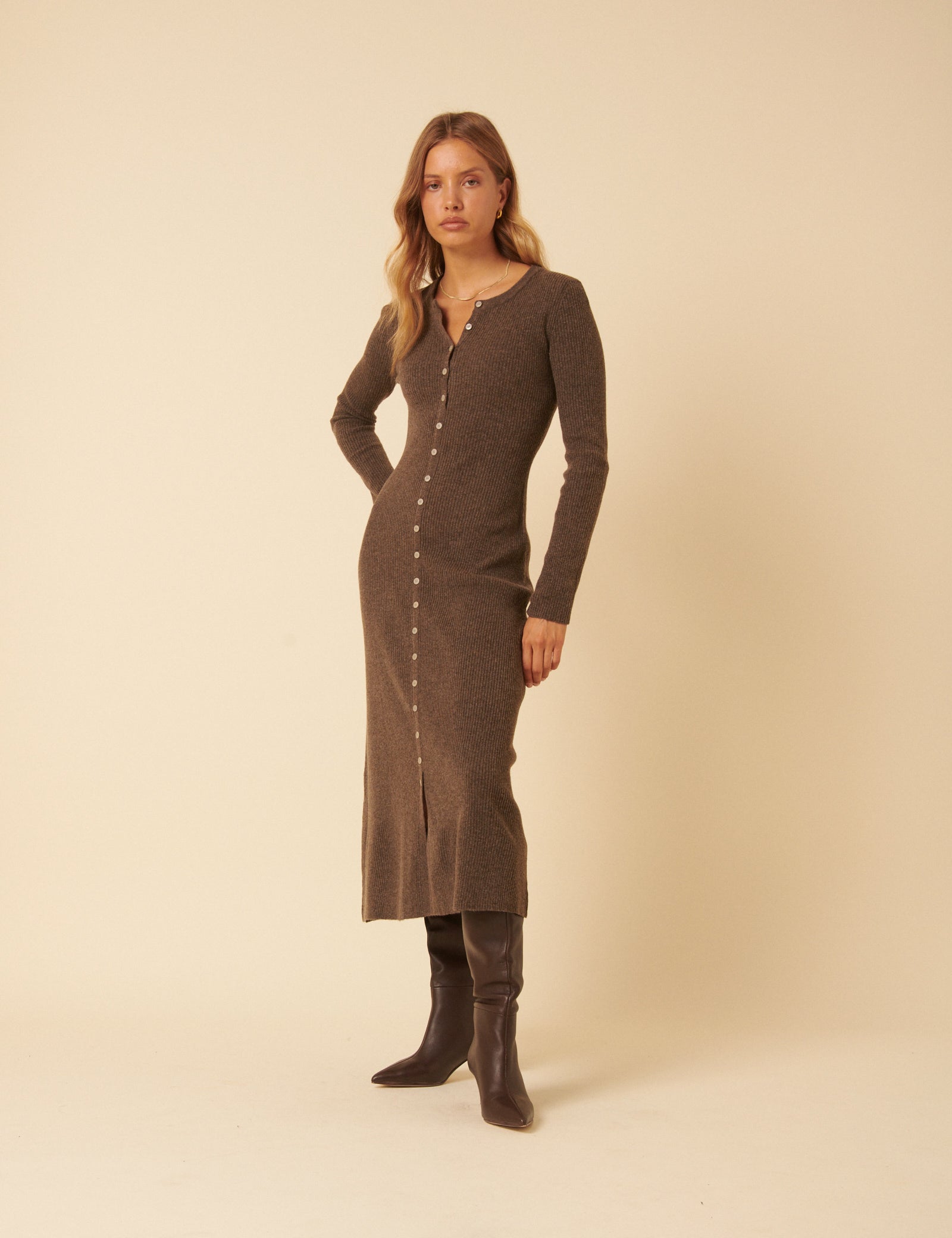 Brown Ribbed Knitted Midi Dress Brown Ribbed Knitted Midi Dress