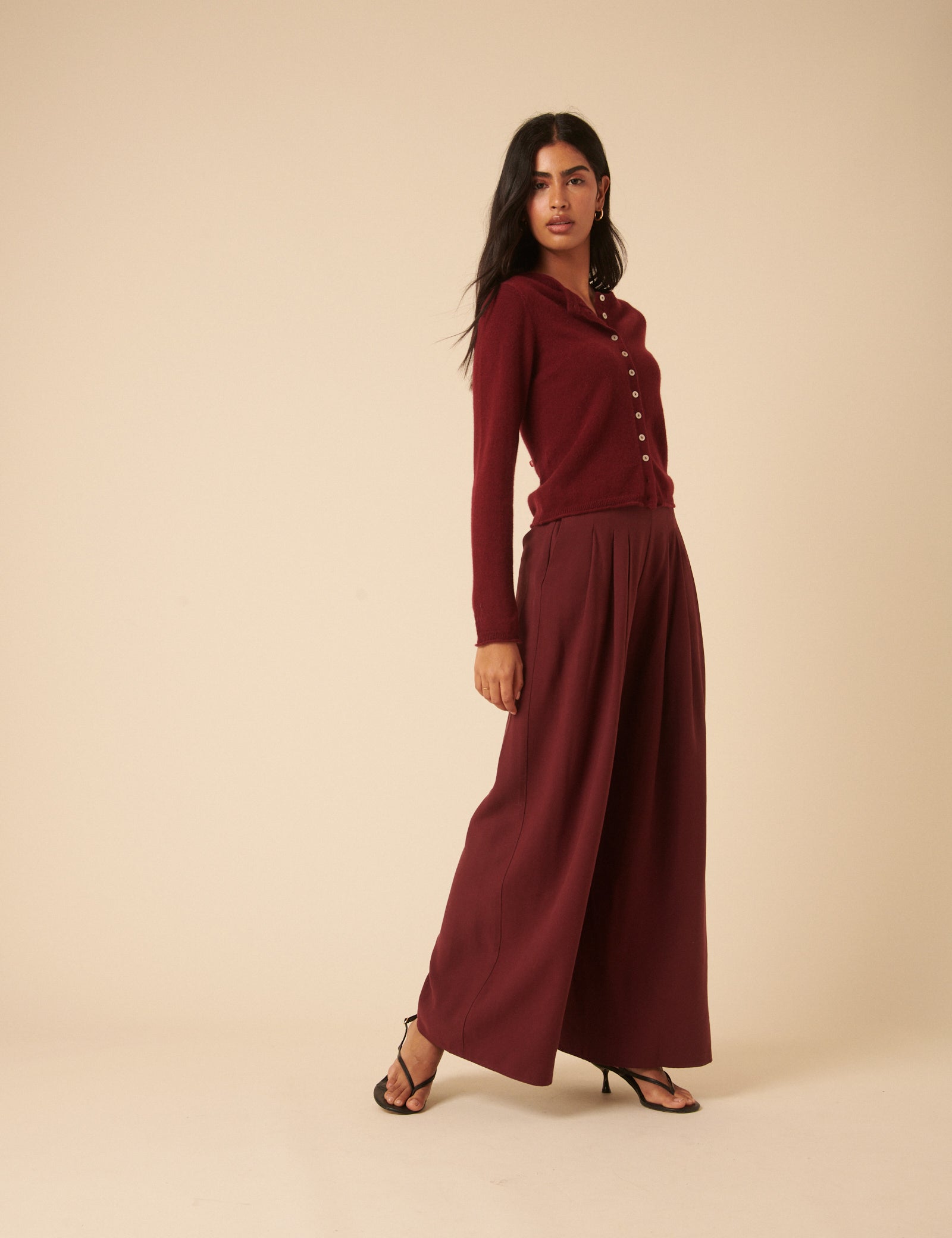 Burgundy Cashmere Crew Neck Cardigan Burgundy Cashmere Crew Neck Cardigan