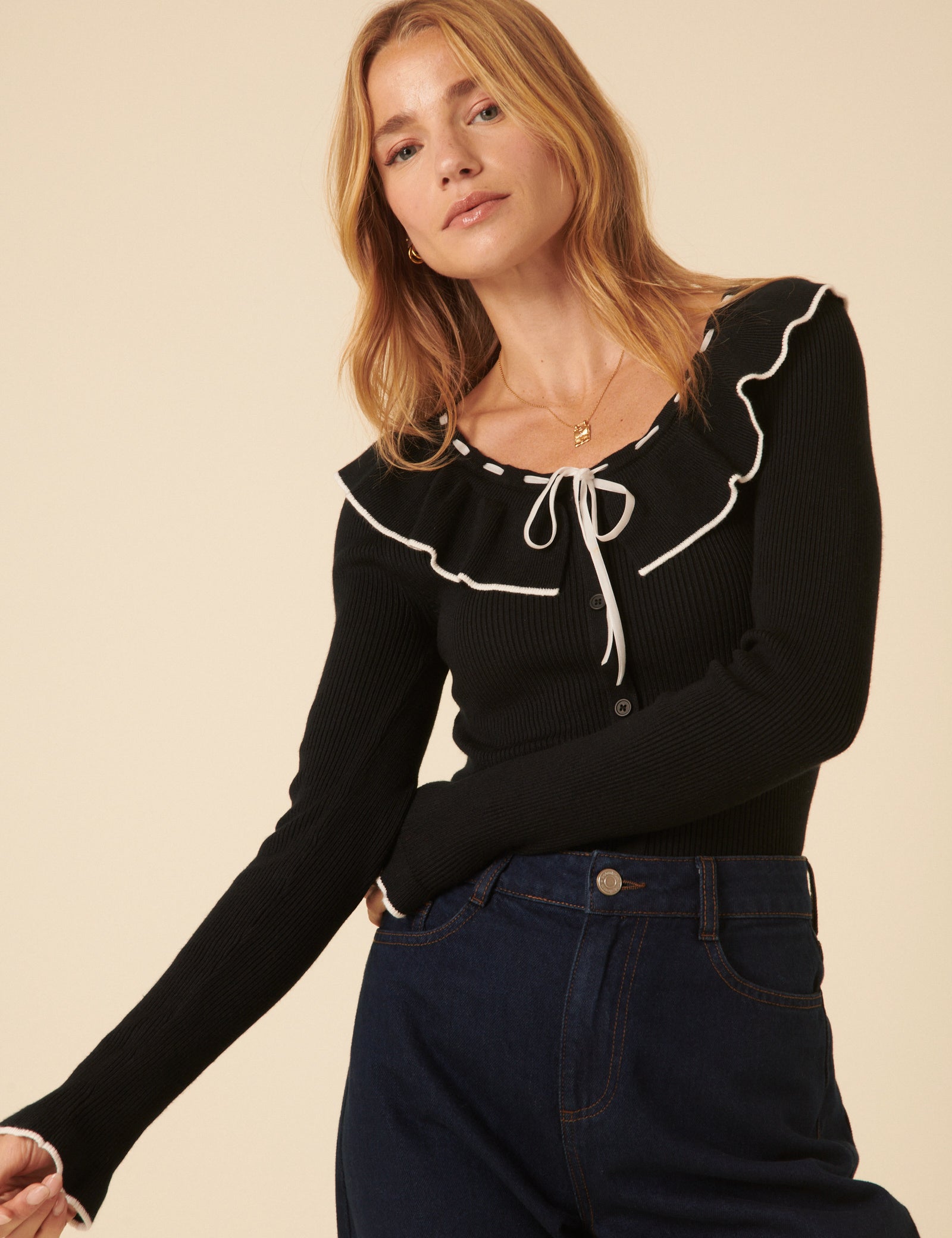 Black Ruffle Collar Ruffle Collar Knitted Top