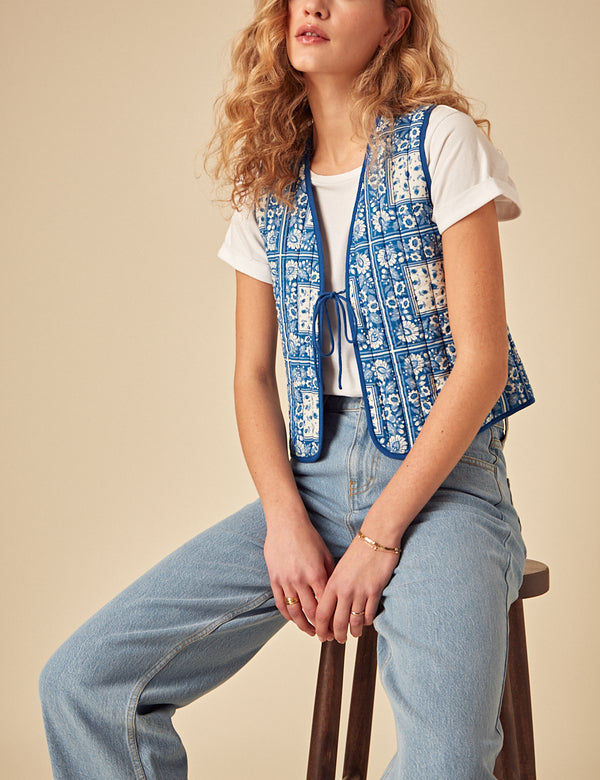 Blue Floral Print Quilted Gilet
