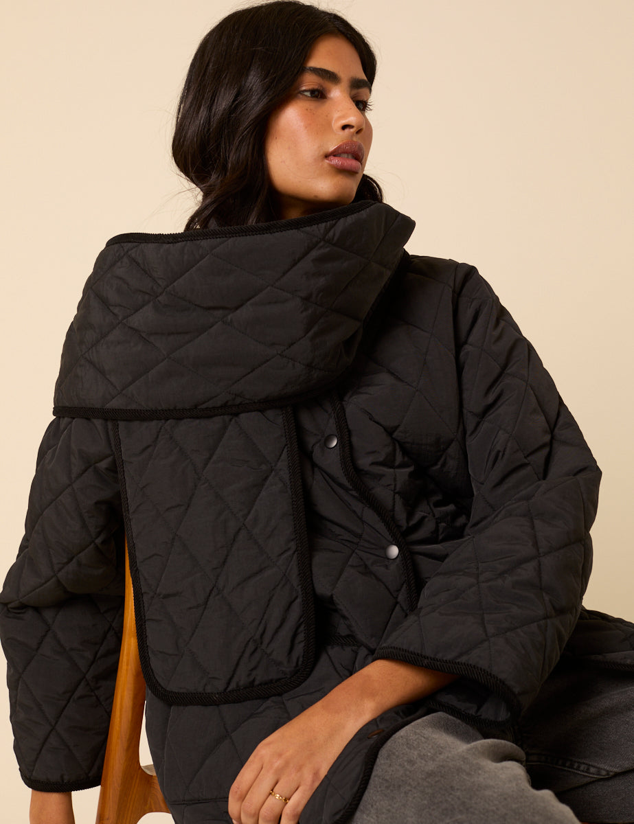 Black Quilted Detachable Scarf Coat