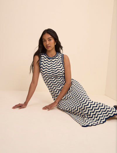 nine britton trinity knit scalloped dress Neutrals