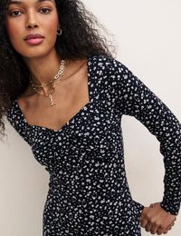 Black Floral Sweetheart Neck Marlow Midi Dress