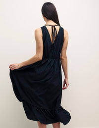 Black Amy V-Neck Sleeveless Midi Dress