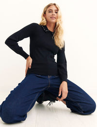 Black Scallop & Pearl Collar Knitted Top