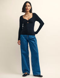 Black Sweetheart Twist Front Knitted Top